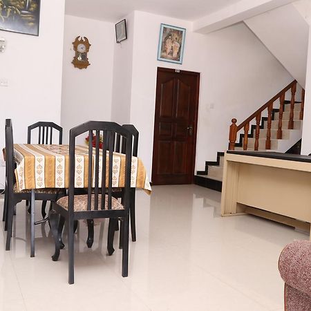 Hotel Whitehouse Tissamaharama Luaran gambar