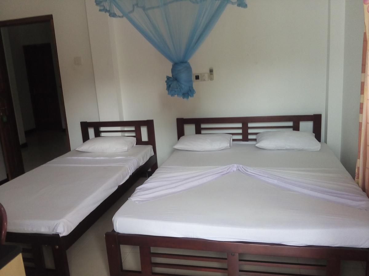 Hotel Whitehouse Tissamaharama Luaran gambar